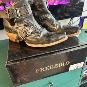 Freebird By Steven Mayhem - Size 9